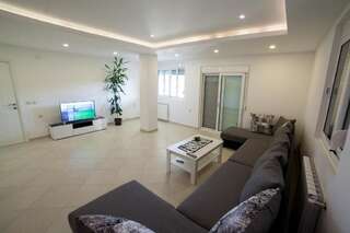 Апартаменты Apartmens Rex Улцинь Апартаменты с 3 спальнями-60